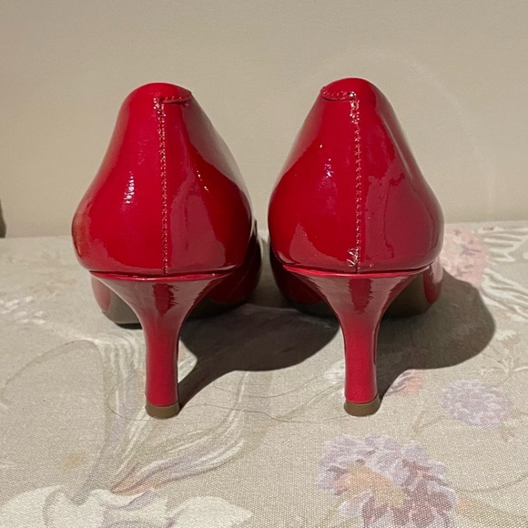 Arturo Chiang Heels 7.5 - Picture 4 of 11